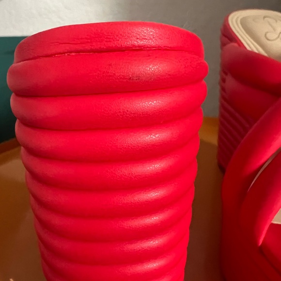 Jessica Simpson Platforms - Picture 4 of 4